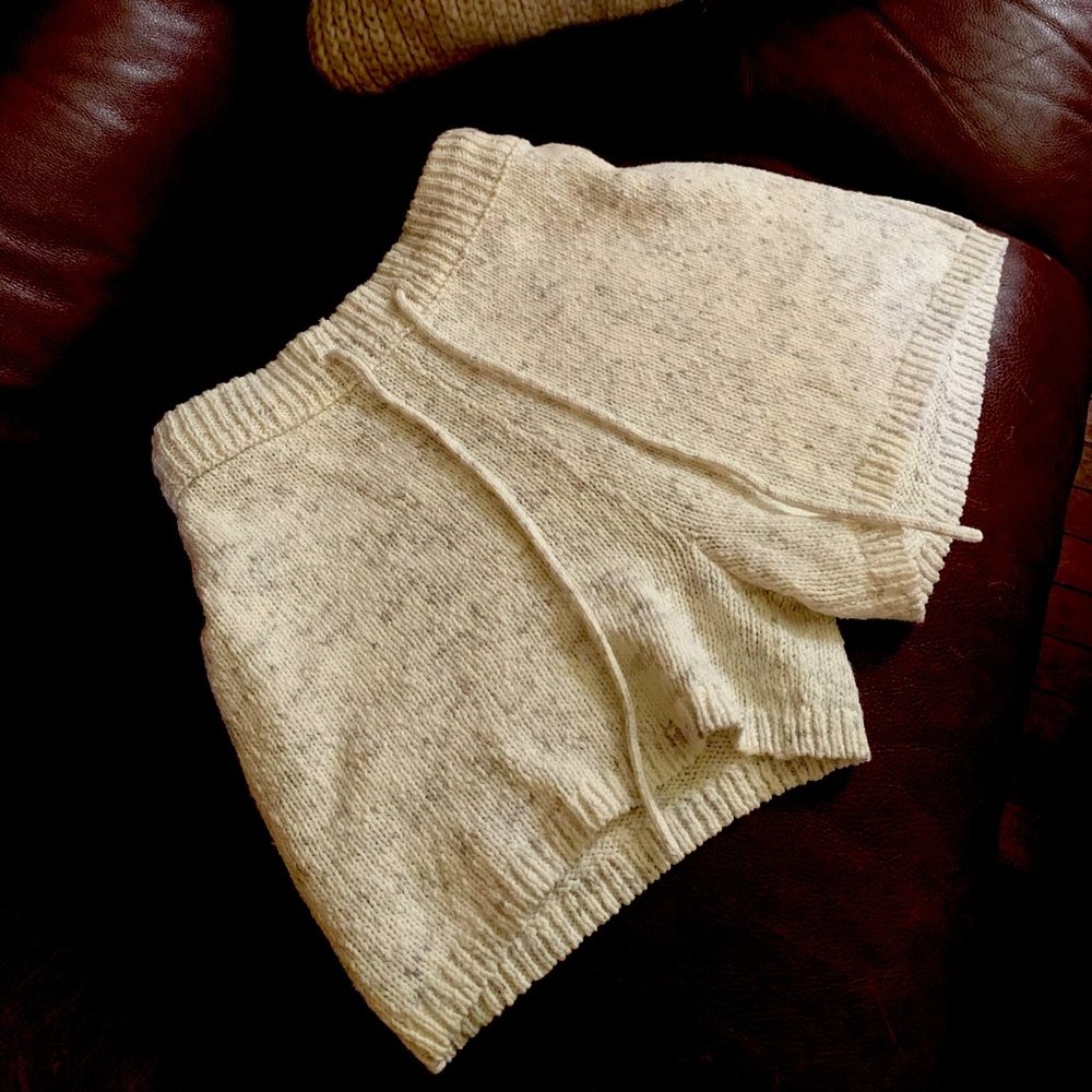 Knit shorts
